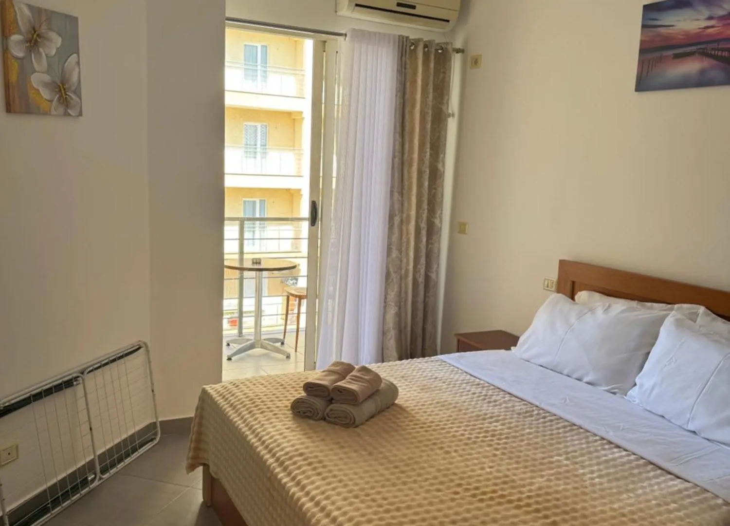 Edi Apartment With A Sea View Shëngjin